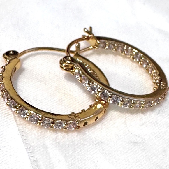 πβ¨ Crystal Haze Mini Serena Hoop Earrings β Gold + White Crystal Magic! β¨π - Picture 1 of 16